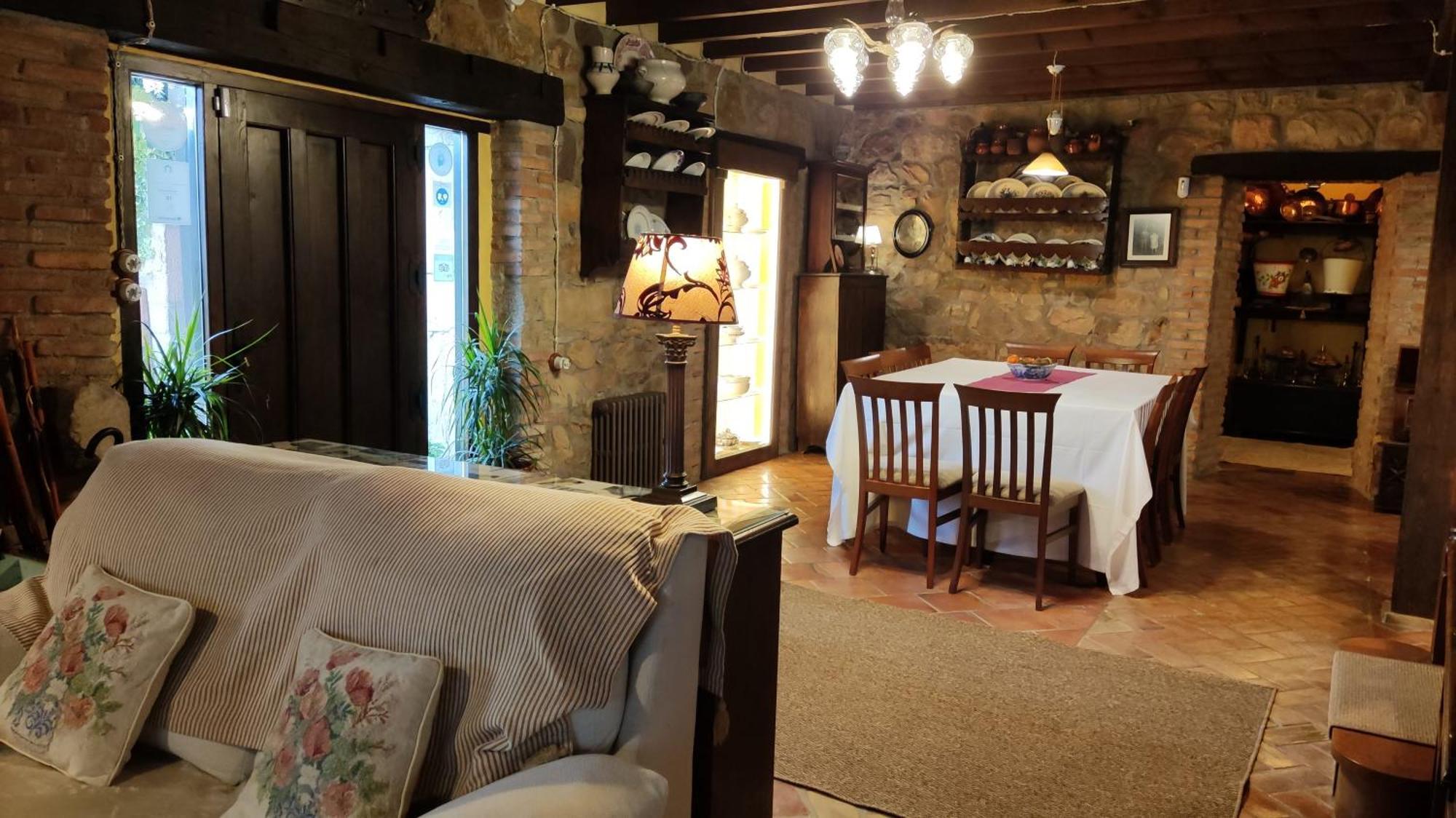 C.a. Heredad De La Cueste Casa rural Llenín
